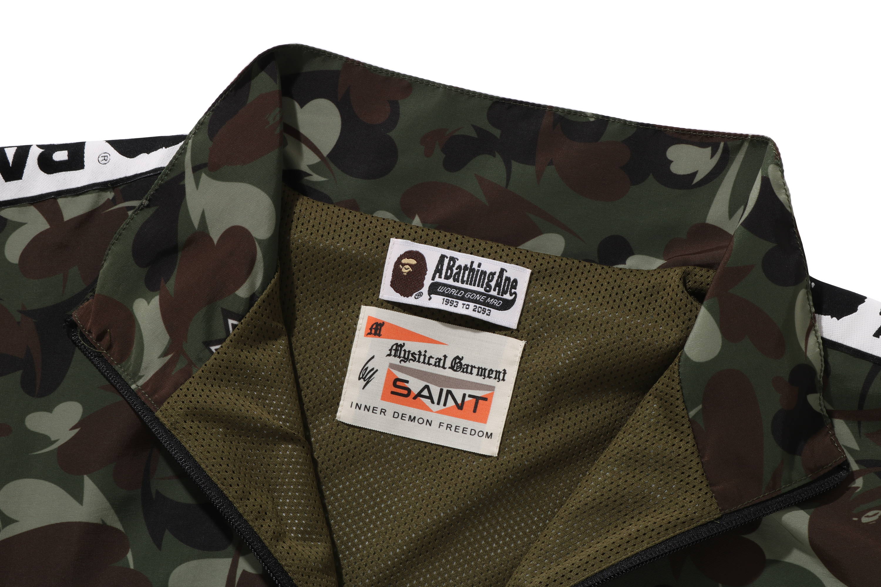 A BATHING APE® x ©SAINT Mxxxxxx | bape.com A BATHING APE® x ©SAINT Mxxxxxx | bape.com