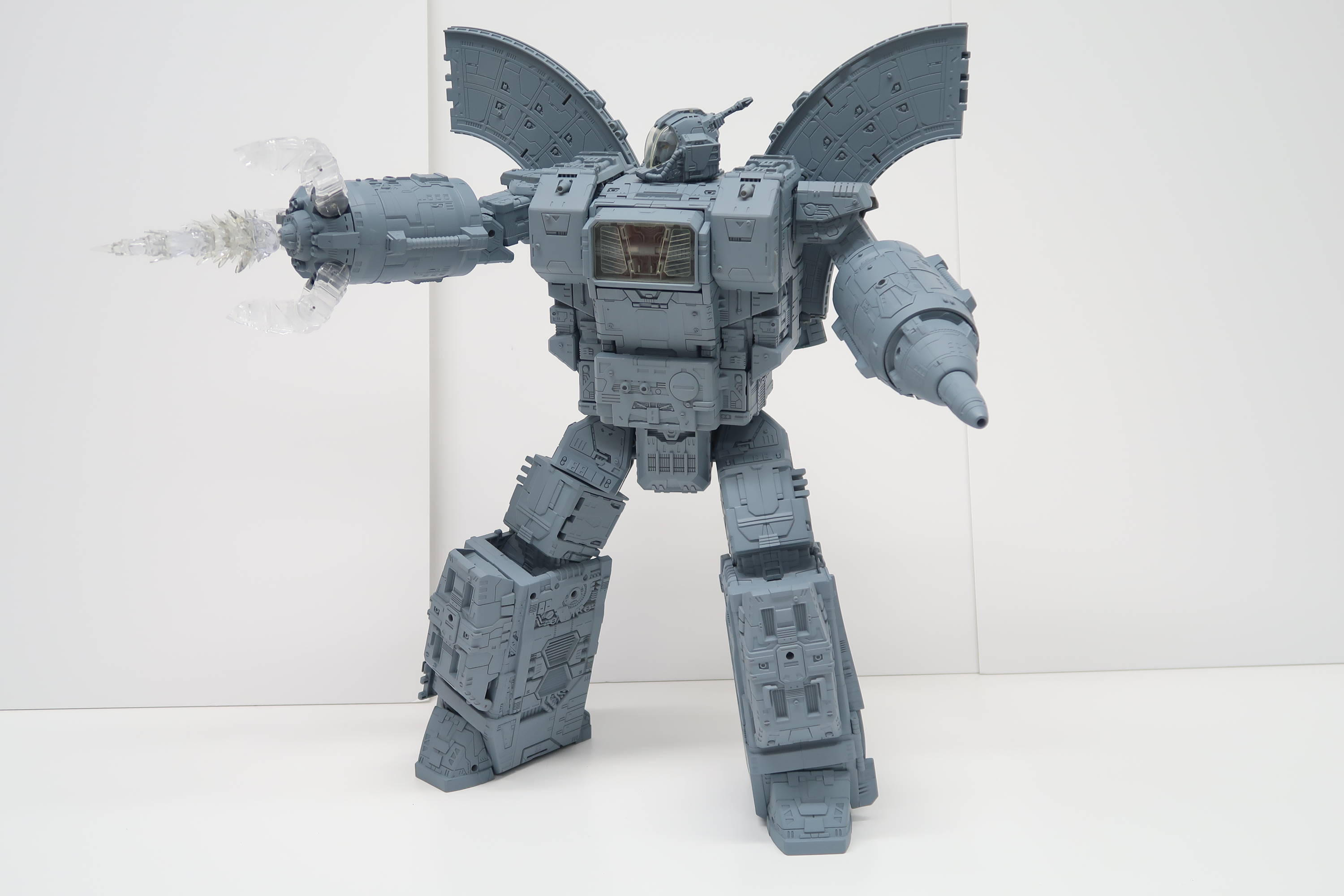 Transformers News: Interview about Siege Omega Supreme with new Image of Details and Gimmicks