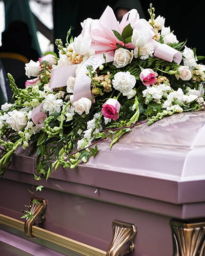 Guide to different styles and types of funeral flowers