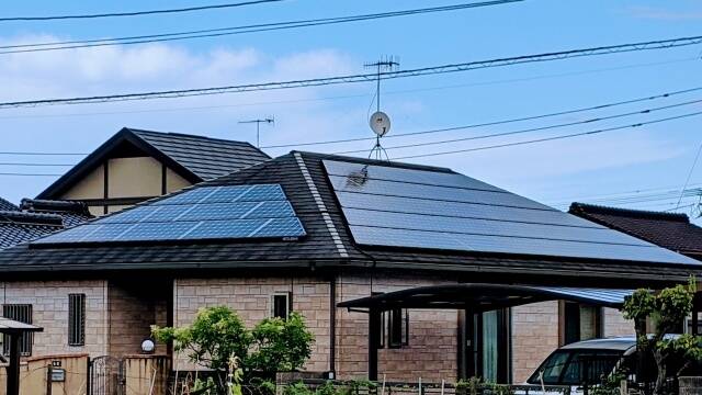 ソーラーパネルを屋根に取り付けるメリットとデメリット
