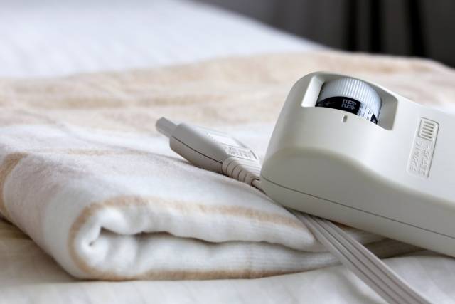 電気毛布におすすめのポータブル電源5選|2枚使える容量や一晩に 電気毛布におすすめのポータブル電源5選|2枚使える容量や一晩に