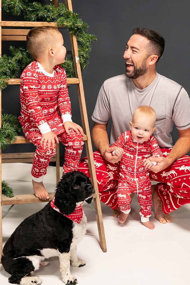 VREWARE christmas clothes for family happy new year pajamas lazy ones  pajamas matching outfits fall mommy and me pajamas