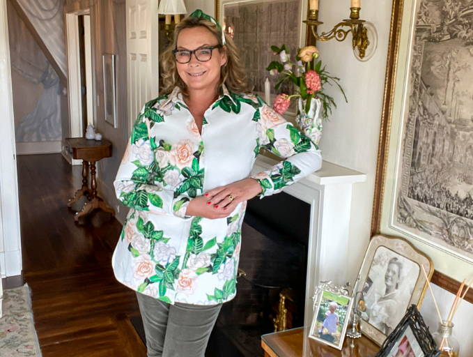 Ala Isham wearing floral gardenia printed shirt blouse with matching headband in Long Islang New York
