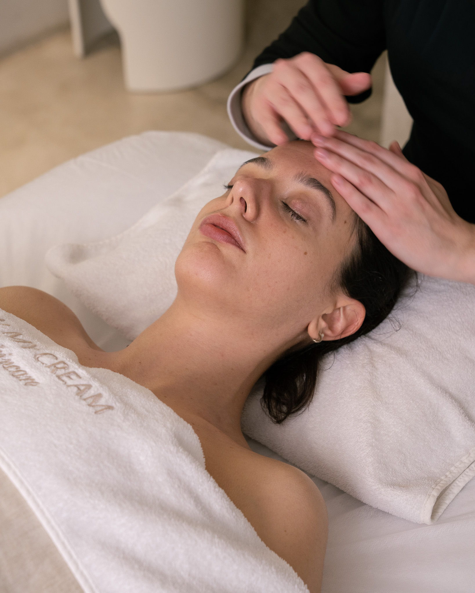 #seo: Susanne Kaufmann facial treatment