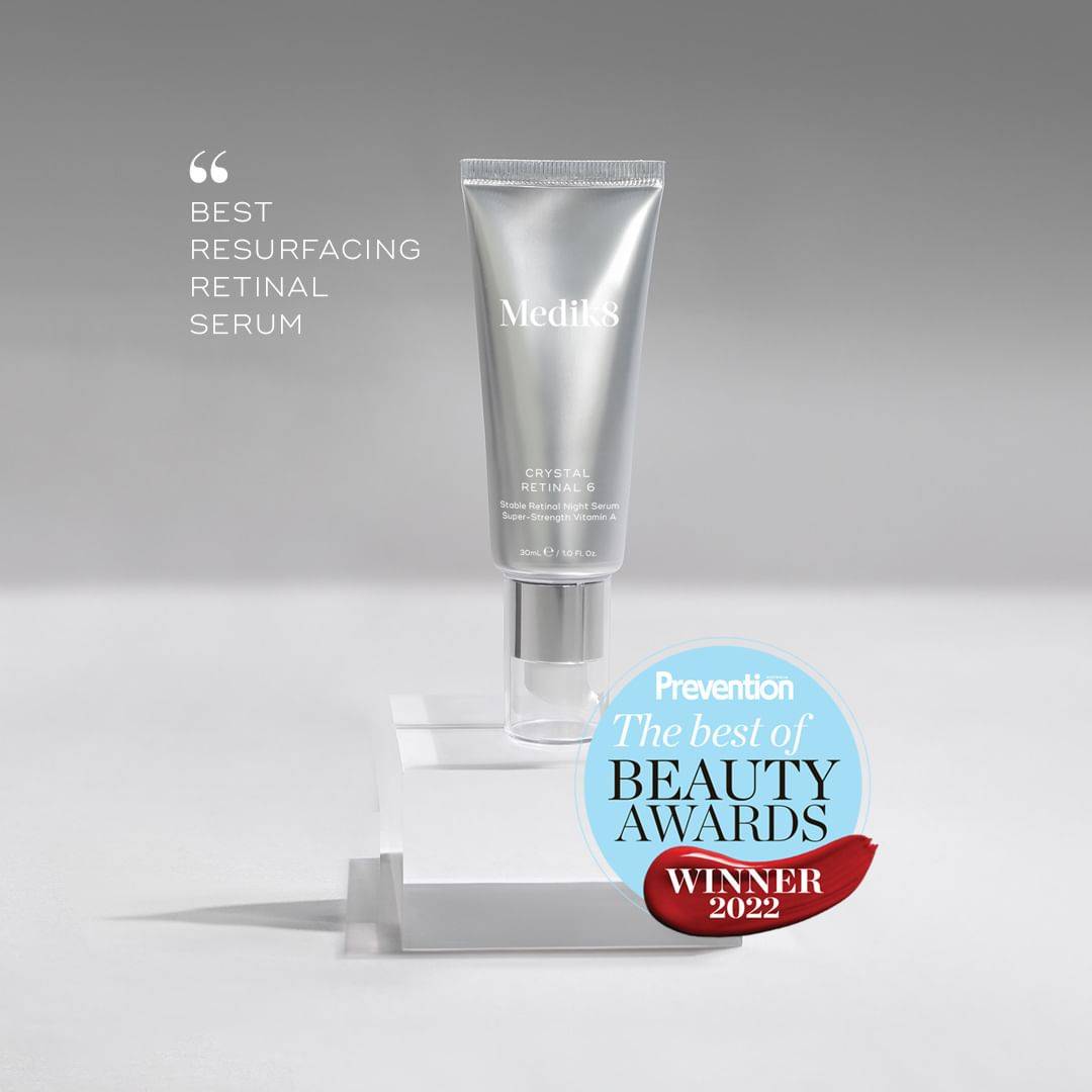 Medik8 Crystal Retinal with stamp of The Best Beauty Awards Winner 2022 and quote 