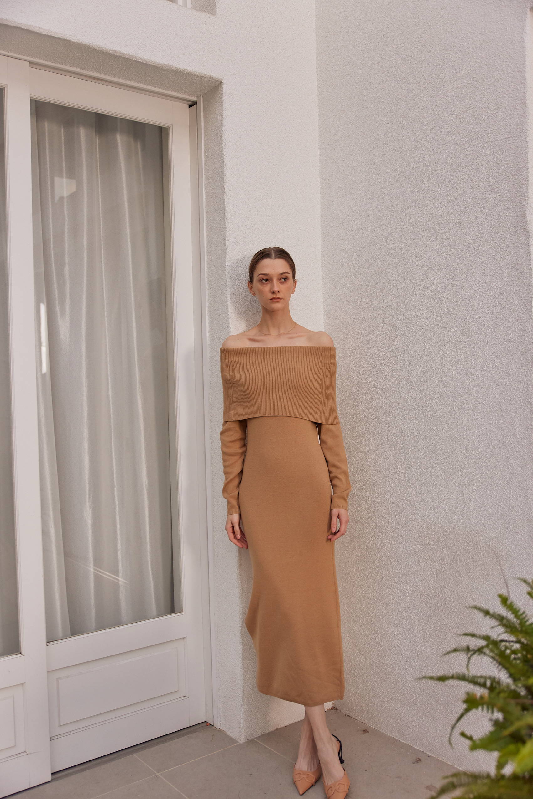 Wide collor off shoulder dress – LIBJOIE Wide collor off shoulder dress – LIBJOIE