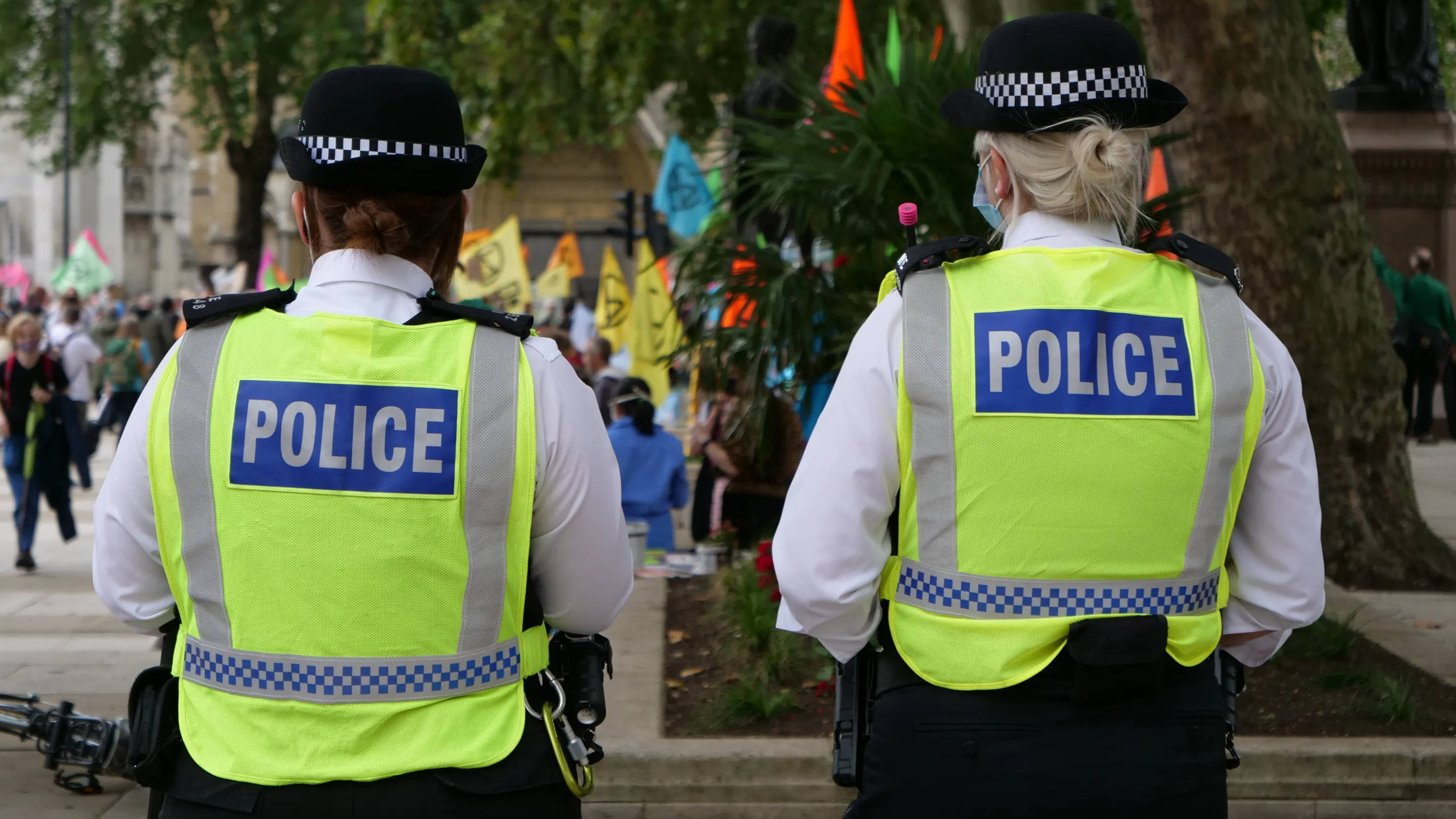 Do burglars strike twice?