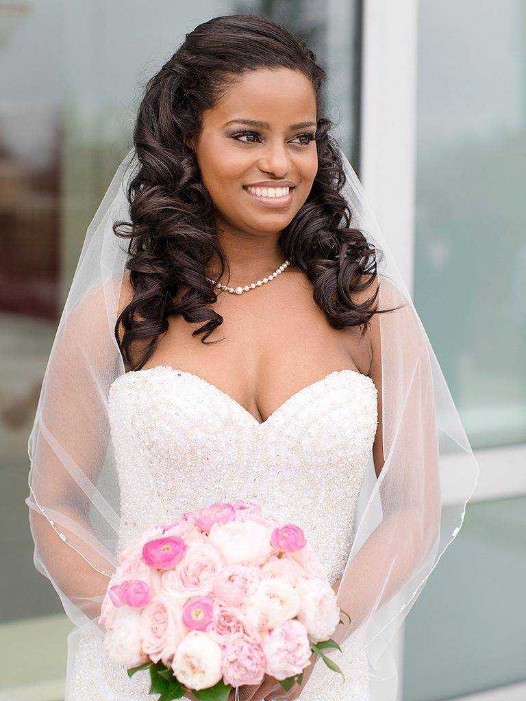 Bride with pink flowers