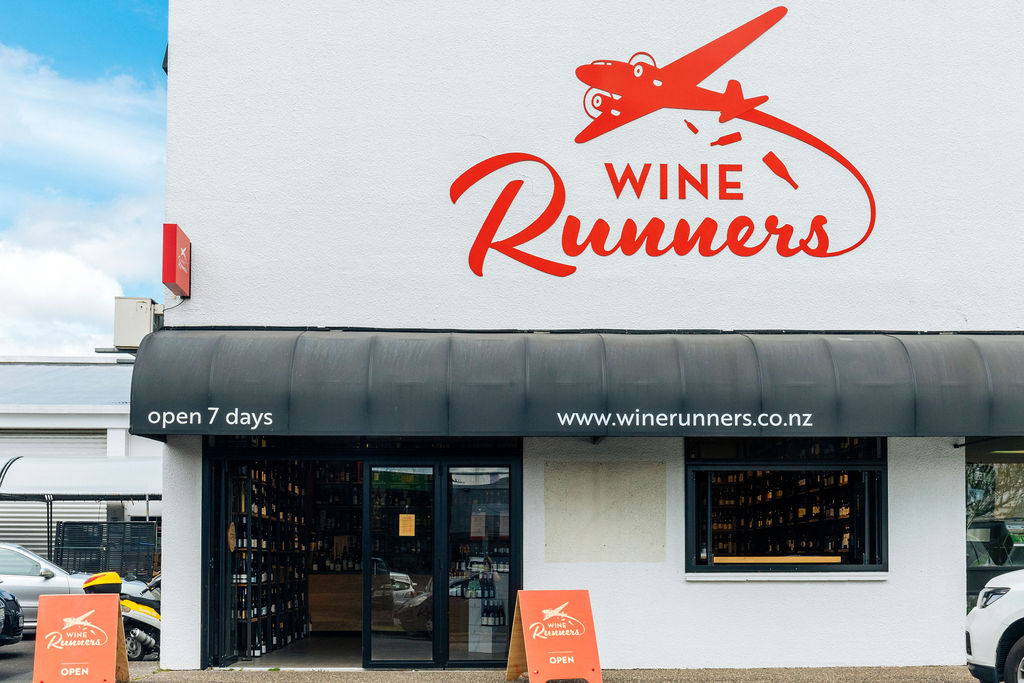 Outside Wine Runners, Parnell