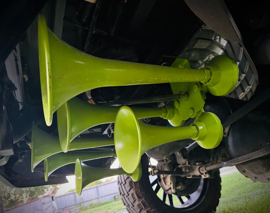 228H Air Source Unit component layout on Russell's RAM 2500 photo 3