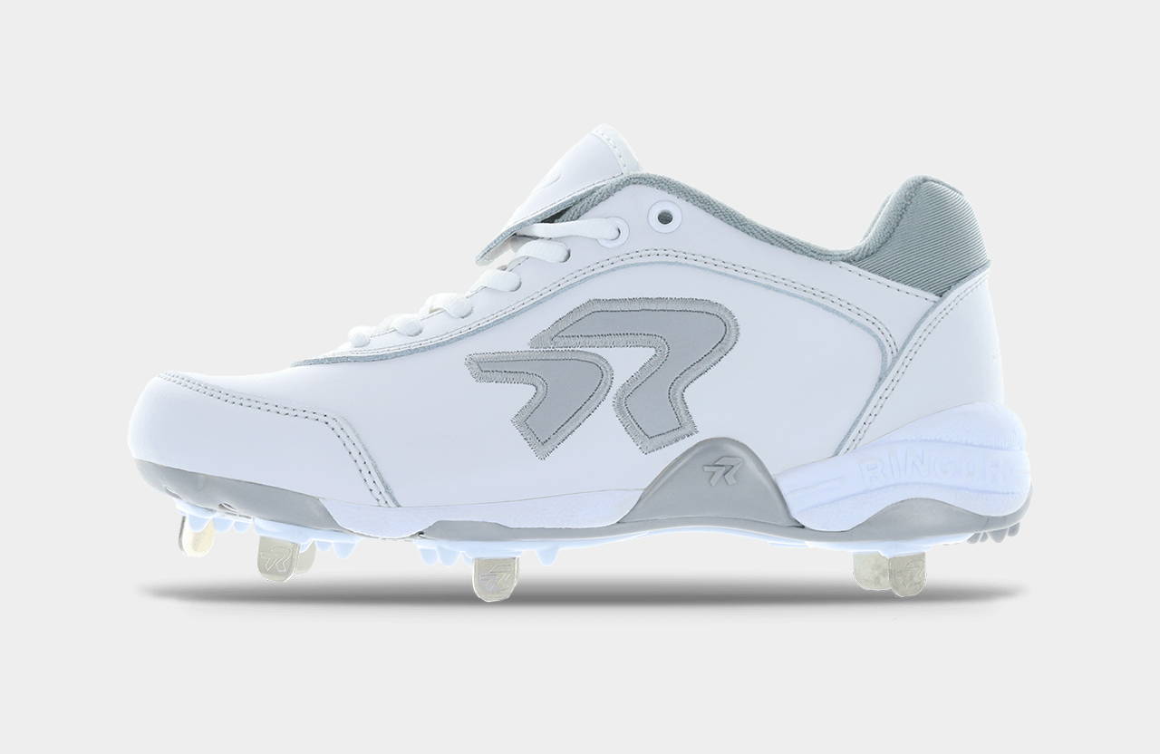 Dynasty Cleat