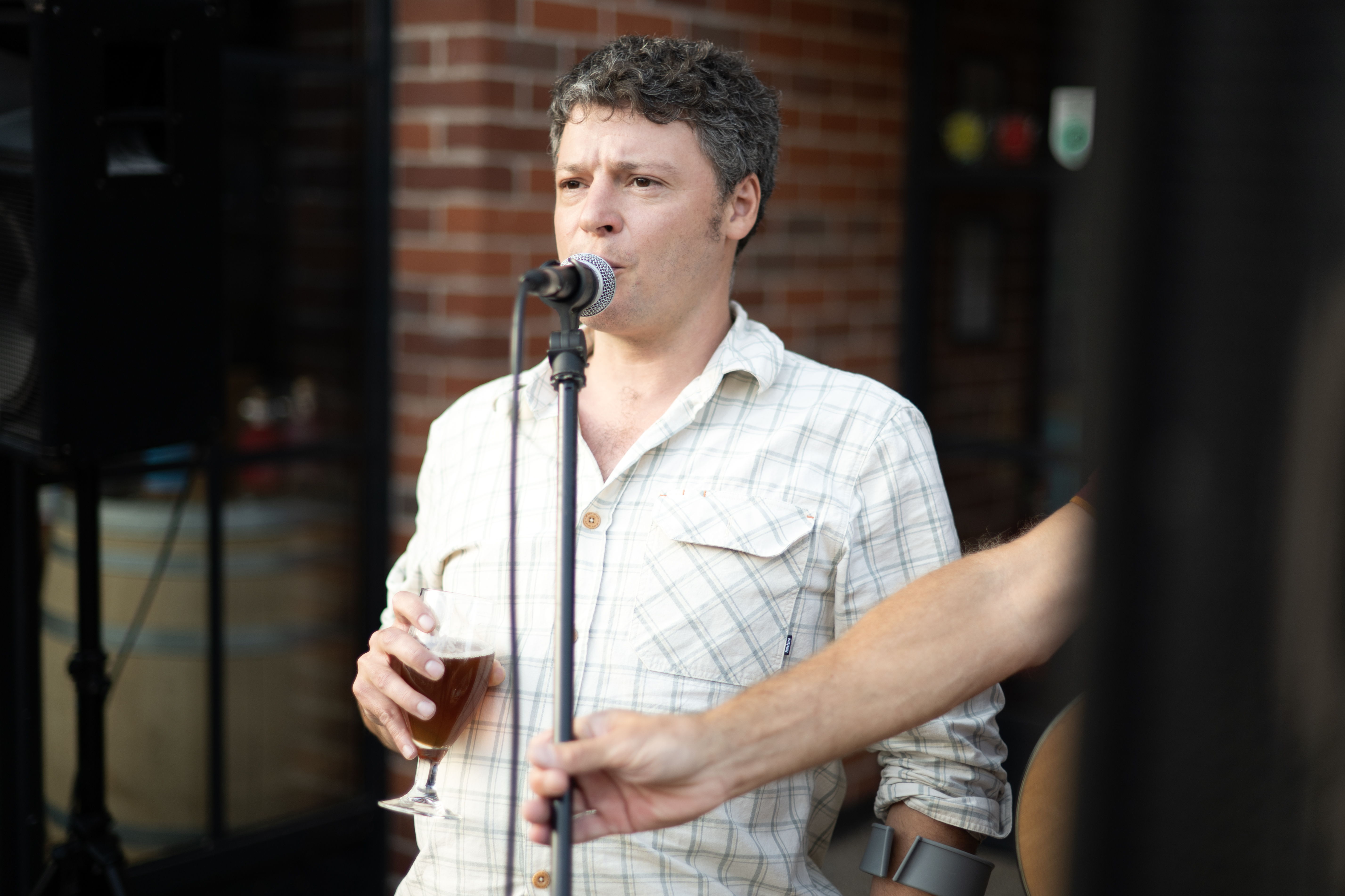 Dan Gooderham speaking about brining back Adnams Extra at The Swan's Extra Special Beer BBQ Courtyard Session