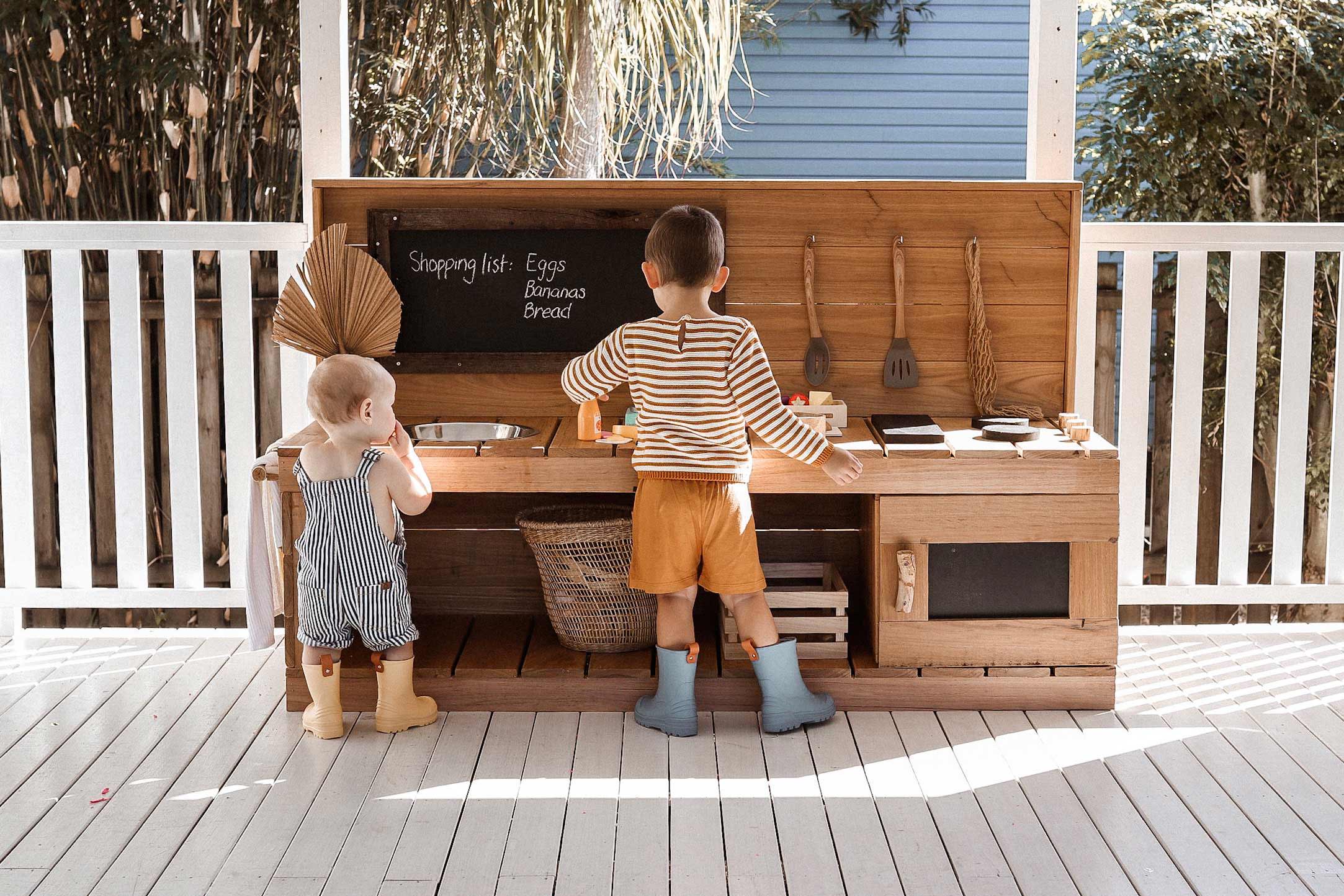 Carly McDonaugh Mud Kitchen  - Castle and Cubby