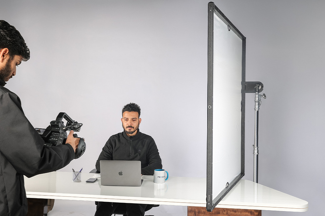 Proaim Framax 8' x 8' Scrim Jim Frame for Film & Photo Sets
