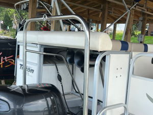 Jason's 2005 Triton Pontoon Boat Train Horn Install with Outlaw Train Horn Kit