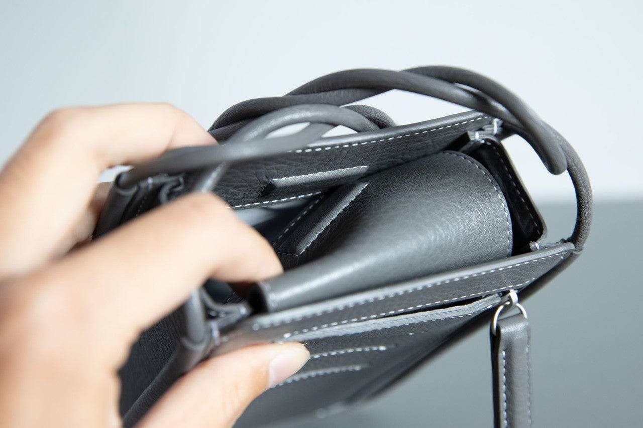 デザインの意図 -Wallet Bag Wide- – objcts.io デザインの意図 -Wallet Bag Wide- – objcts.io