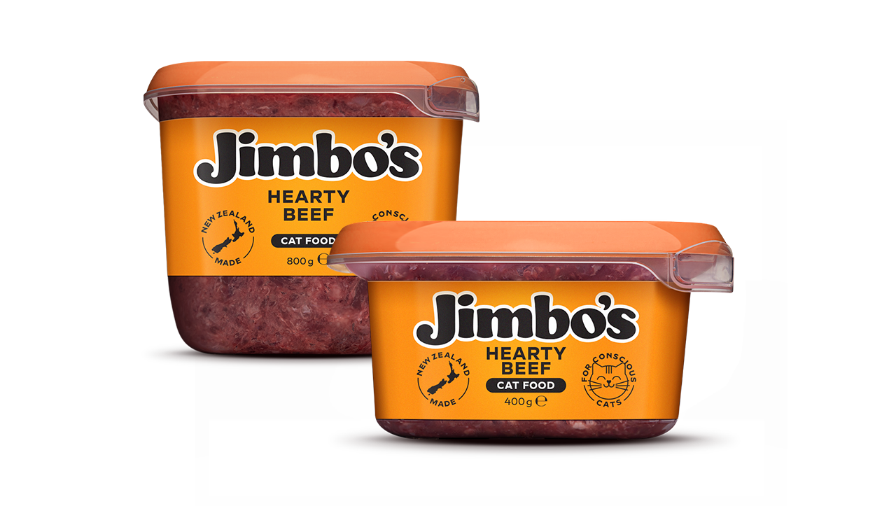 Jimbo's Hearty Beef is a higher concentration combination of beef, and heart, providing high quality protein sources as well as nutritious offal that supplies extra vitamins, minerals and essential amino acids. 