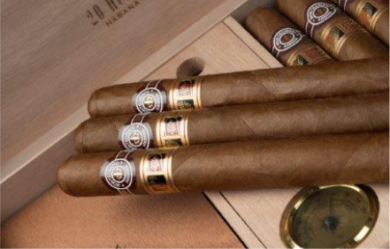 paris corner vibrant spicy tobacco emir Emir Vibrant Spicy Tobacco