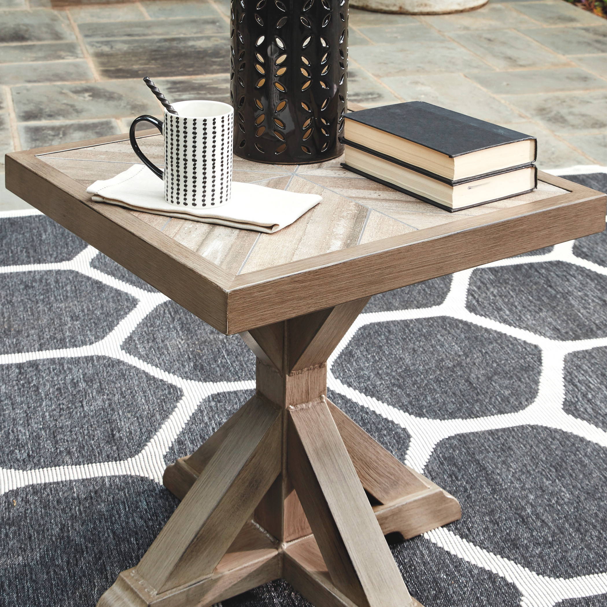 outdoor coffee and end tables