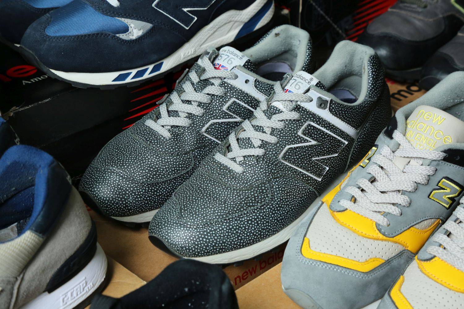 Thomas Dartiques' 576 microzine new balance