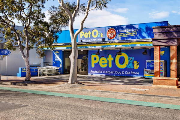 Exterior view of the PetO pet store in Lane Cove, Sydney.