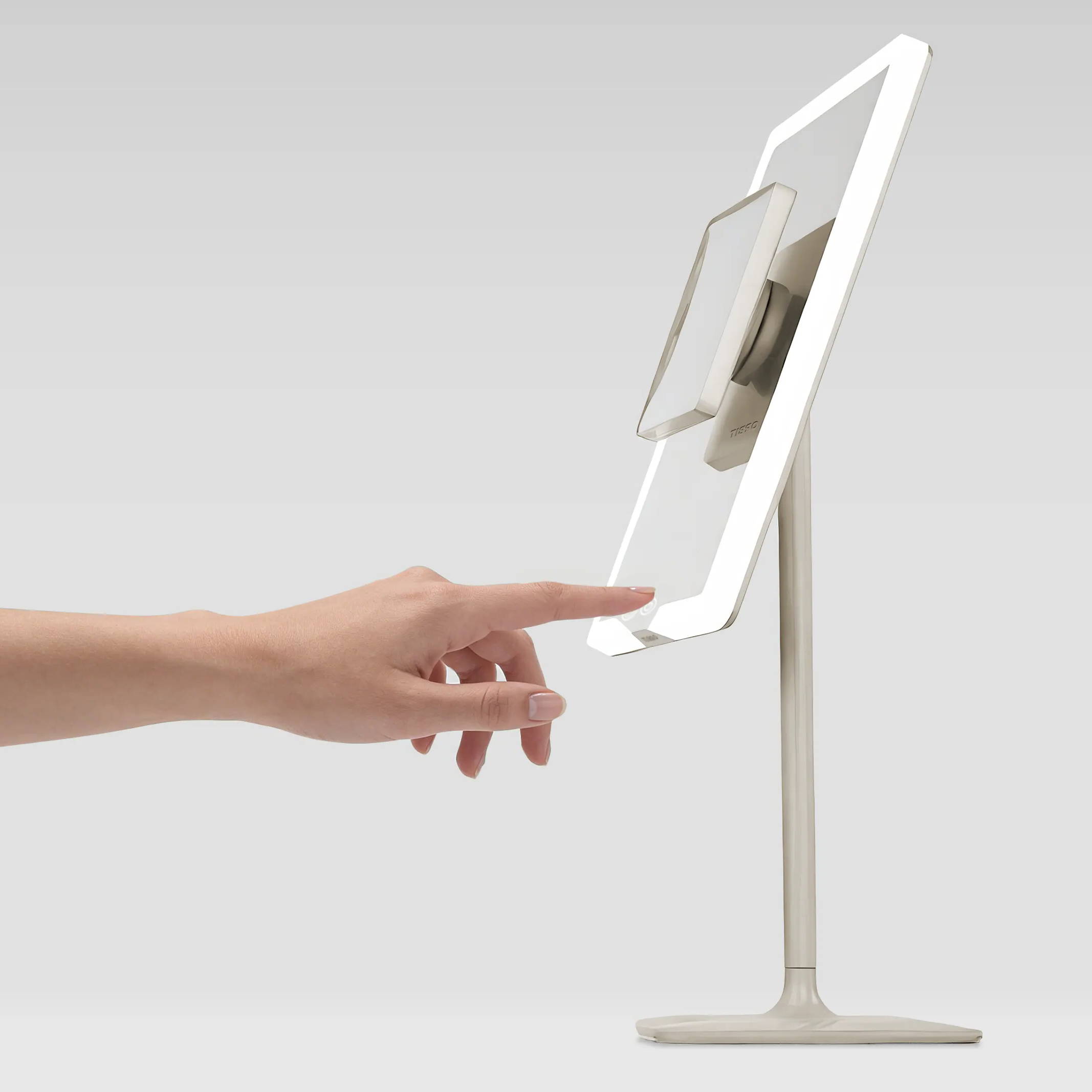 best vanity mirror with light