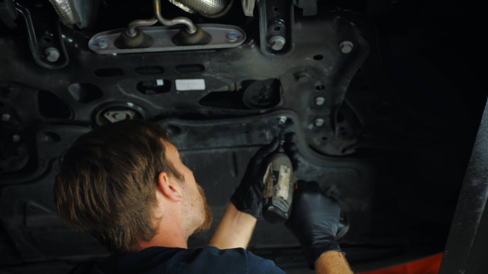 Oil Change - Removing Volkswagon Skid Plate With Screw Gun