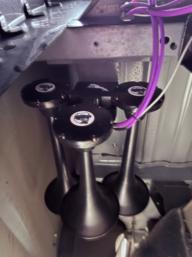 Troy's 2025 RAM 3500 Train Horn Install with Mini Outlaw 127H Train Horn Kit