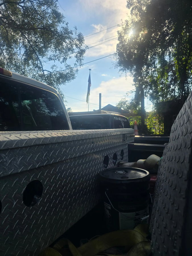 2002 Ford F350 with Shocker S6 544K Nightmare Edition Train Horn Kit installed