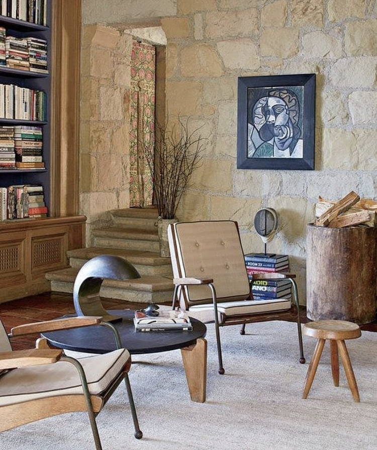 How to Incorporate Old Art Pieces into a New Interior Design Project
