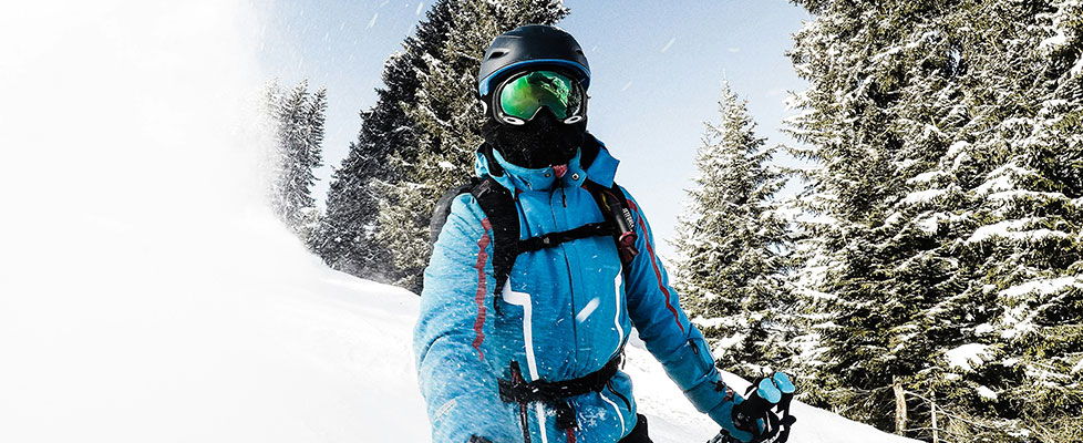 QUICK OVERVIEW: SKI JACKETS VS SNOWBOARD JACKETS COMPARISON