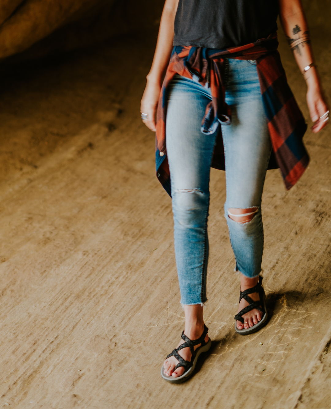 WOMAN WEARING CORTONA WOMENS SANDALS
