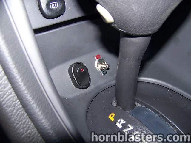 Interior or trunk area detail for Shocker XL install on 2002 Ford Mustang HornBlasters gallery photo 7