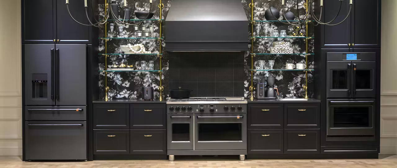 Café Midnight Luxe kitchen with Matte black appliances and flat black hardware