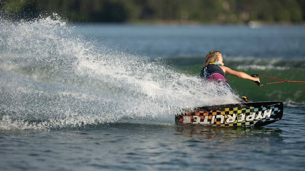 Life jackets for waterski