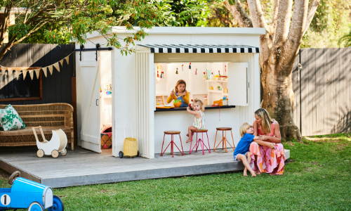 A mini zimi cubby house with a family