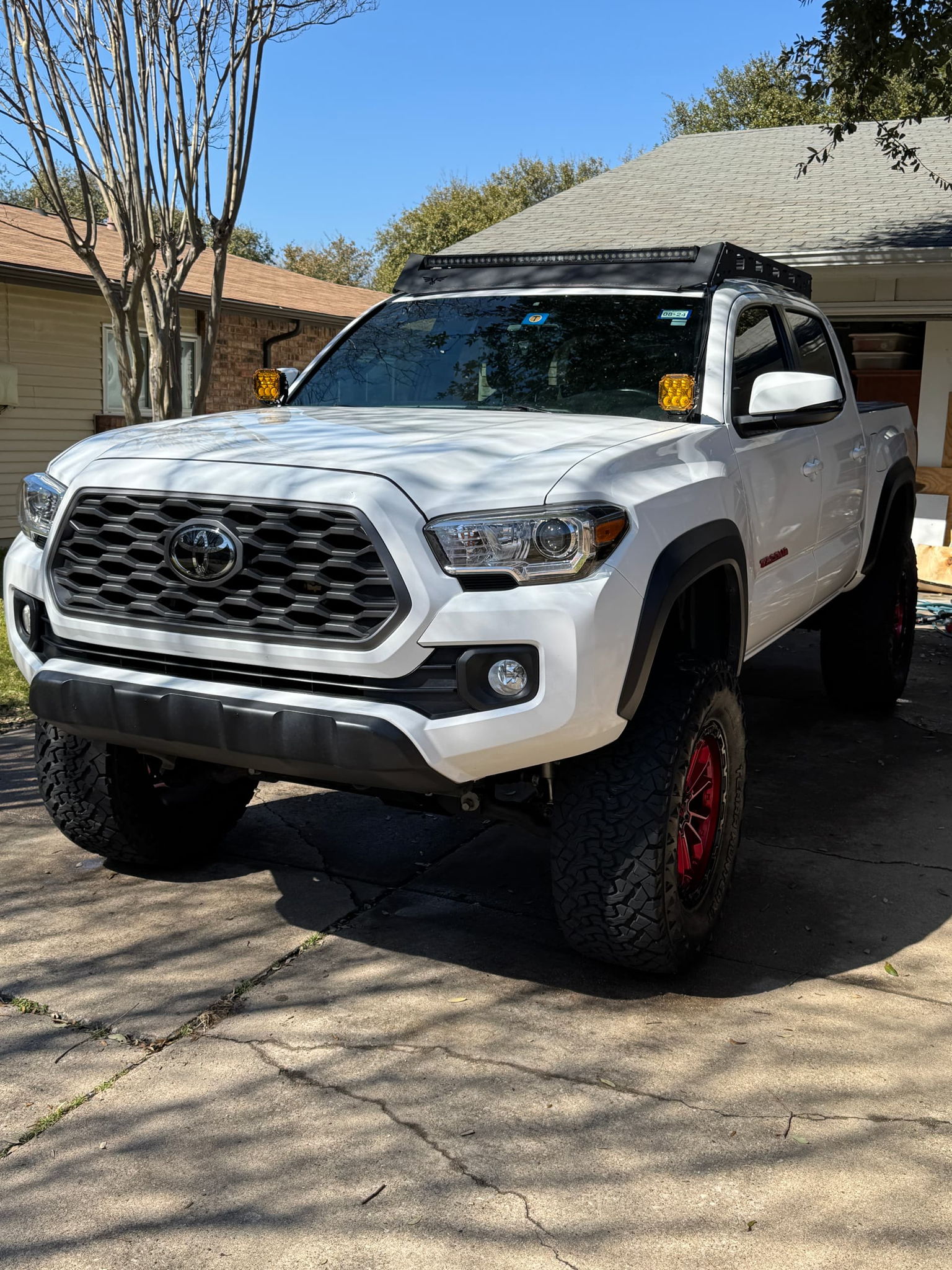Joel’s 2021 Toyota Tacoma with 2-Chime 3-Liter Air Horn Kit
