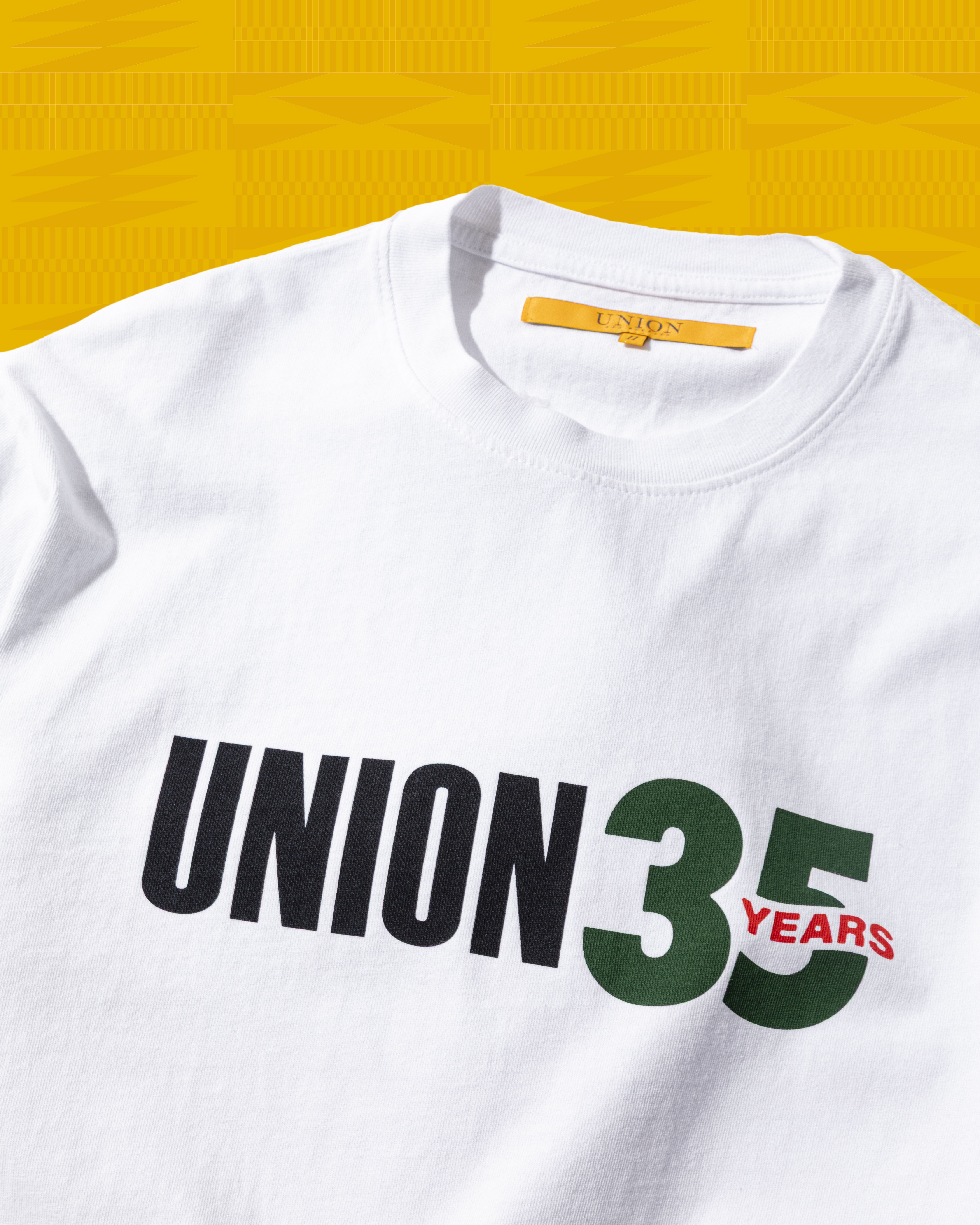 White t-shirt with 