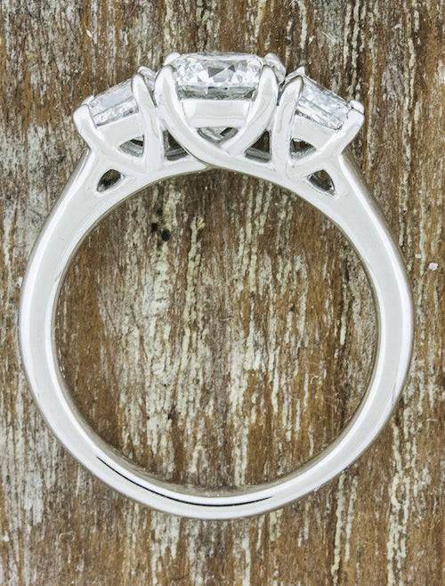trellis setting ring viewed from the side