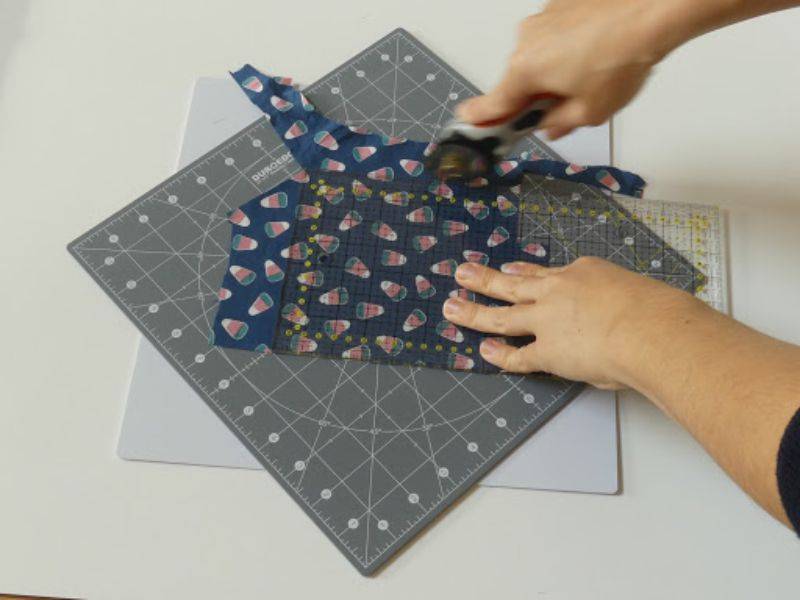 Rotating Cutting Mat Instruction Manual