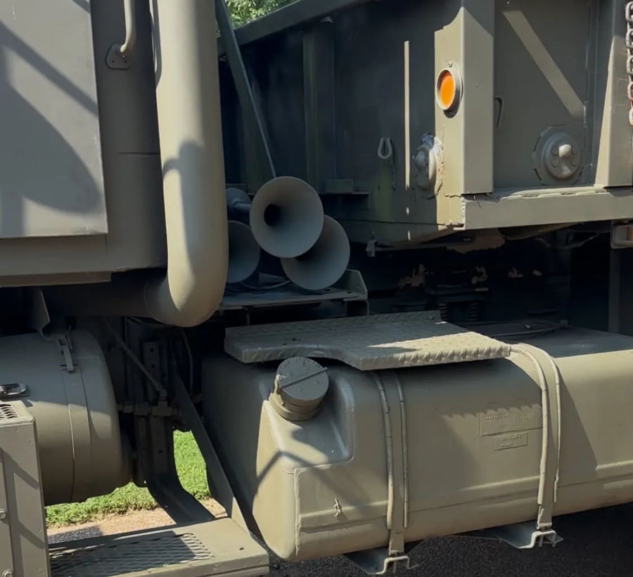 Side midship diesel fuel tank diamond plate step three air horn trumpets vertical exhaust stack olive drab Benjamin's BMY M923A2 Outlaw train horn gallery photo 2