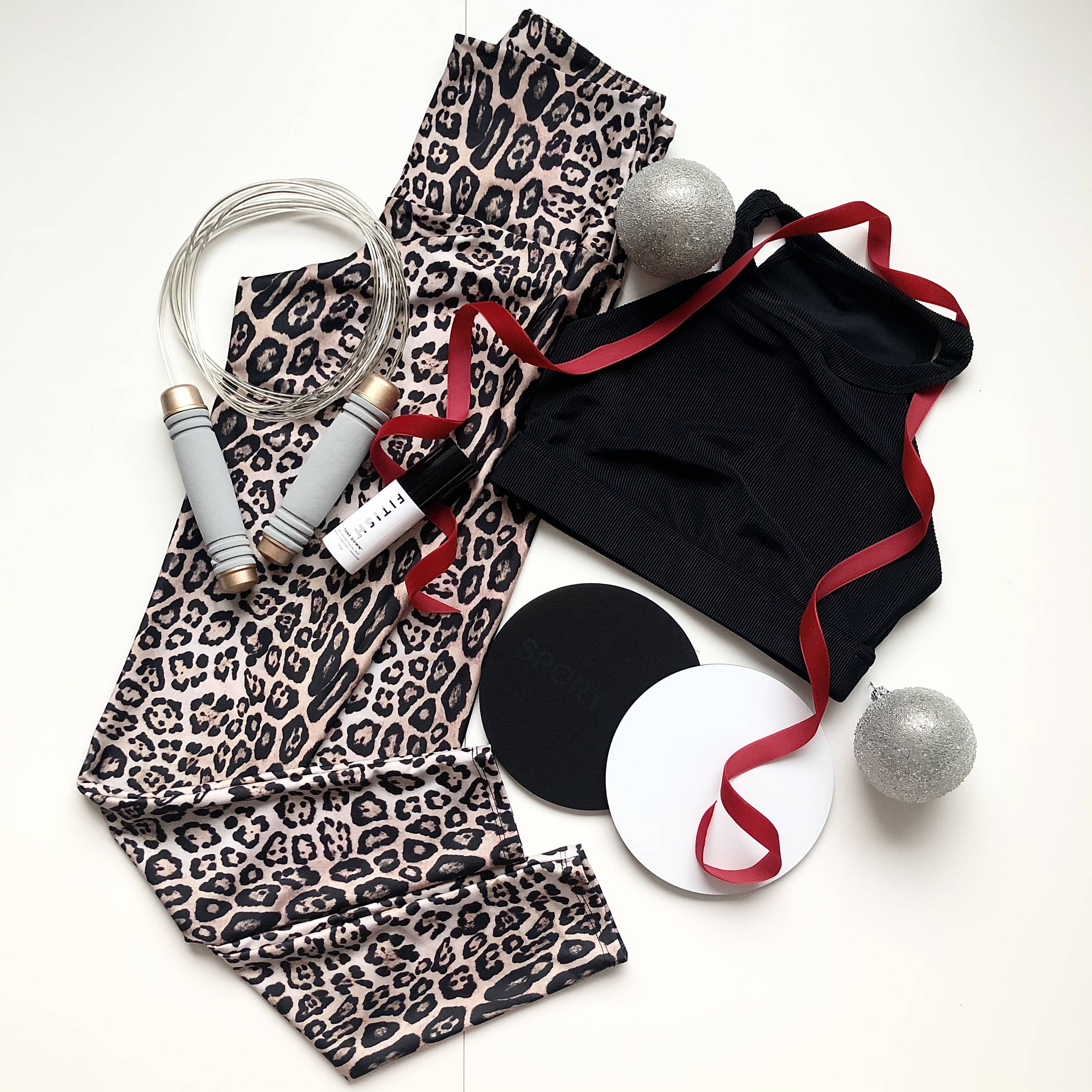 30 Incredible Holiday Gifts to Give the Fit Women in your Life