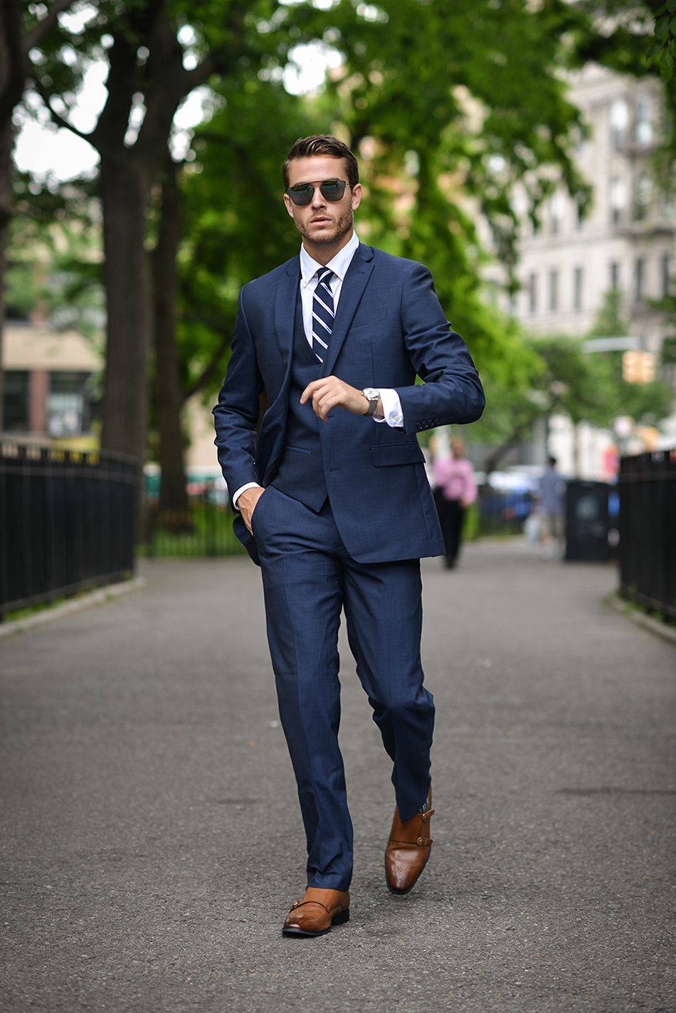 Tomaz Essential Guide to Choosing The Right Color of Suit – Tomaz Shoes