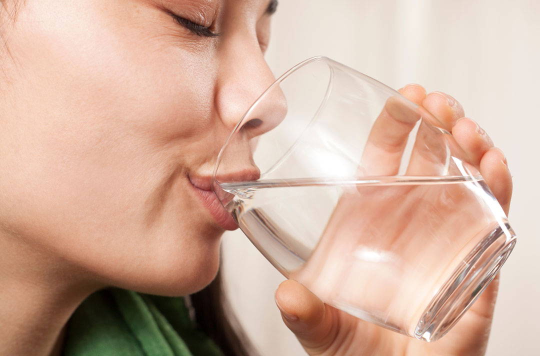 STAY HEALTHY IN WINTER WITH THESE SIMPLE TIPS - keep dehydration at bay