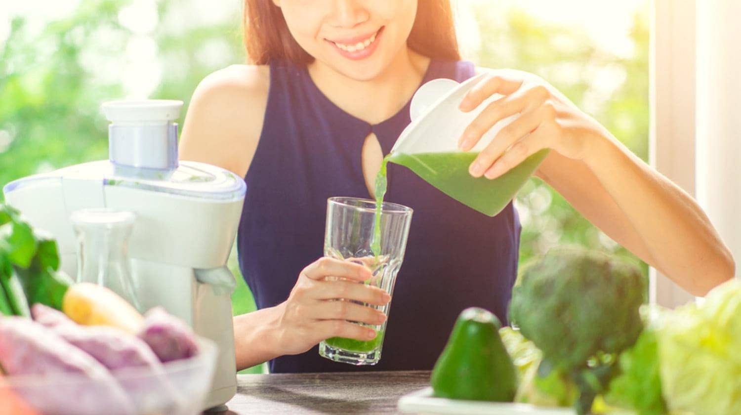 Featured | Young Asian Woman Happy Drinking Fresh Green Detox Vegetable Juice | Essential Health Benefits of Eating Leafy and Green Vegetables