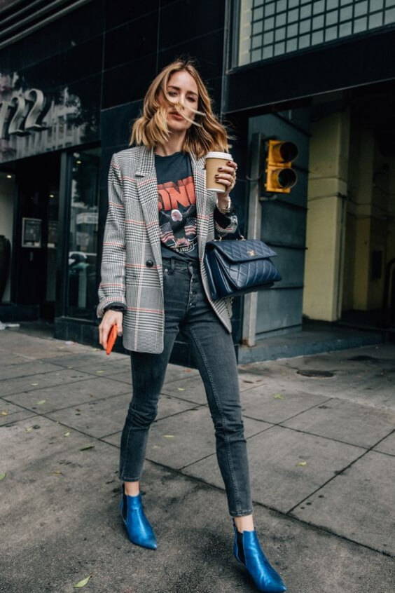Ultimate Guide to Styling Graphic Tees ...