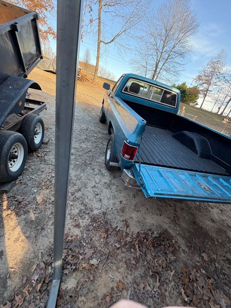 Rear bed view of Sammy's 1976 Chevy K10 with the tailgate down, install photo 4