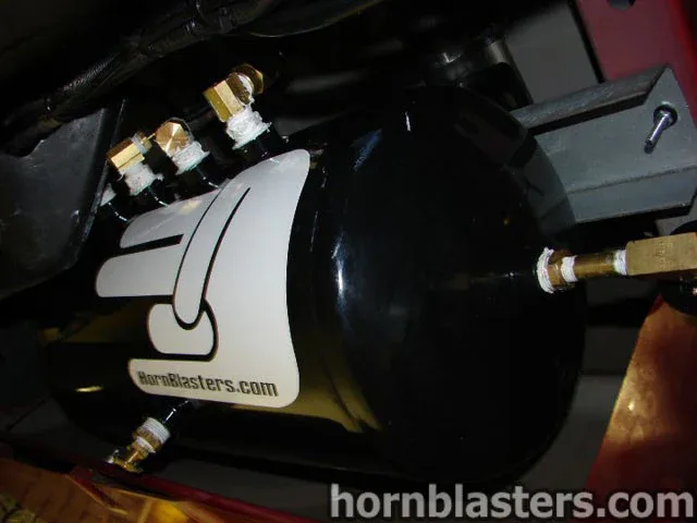 Air line routing detail on Tara's 2007 Dodge Ram 3500 photo 4