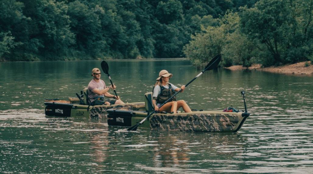 Two LONO Aero kayaks paddling down river