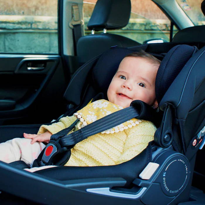 Butacas y Alzadores  Mini Nuts - MiniNuts expertos en coches y sillas de  auto para bebé